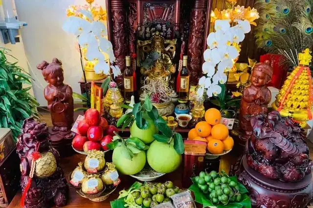 Bài Khấn Tỉa Chân Nhang Ngày 23 Tháng Chạp