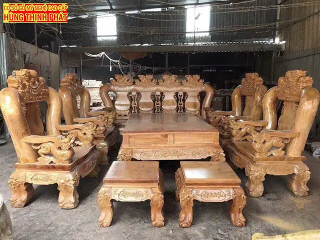 Bàn Ghế Gỗ Tay 20