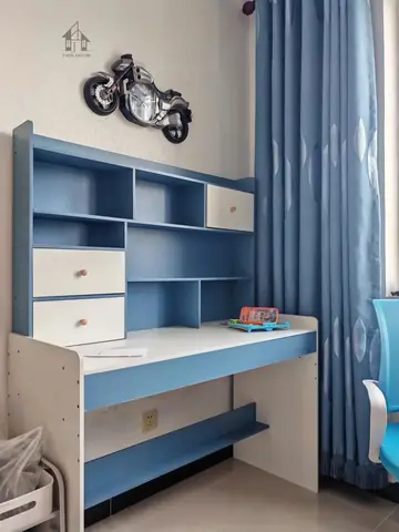 Bàn Học Tiện Lợi Cho Bé