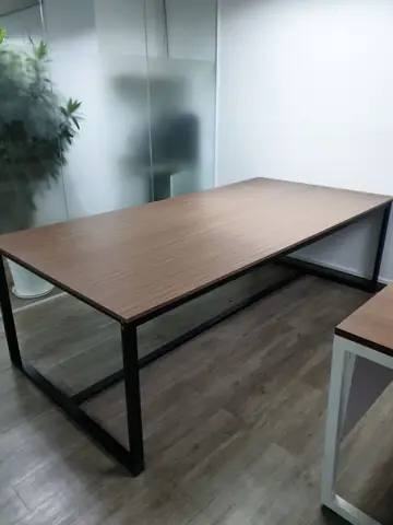 Bàn Làm Việc Văn Phòng Tphcm