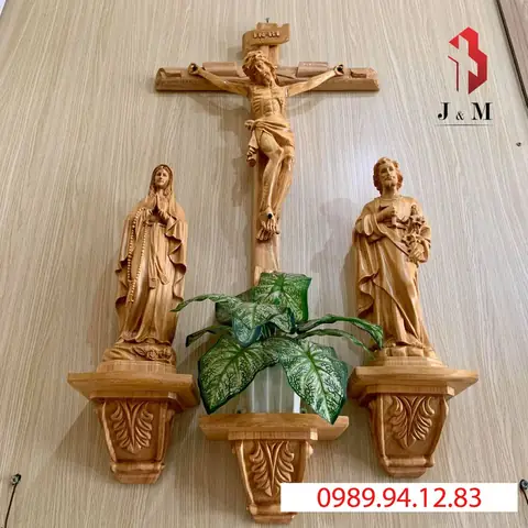 Bàn Thờ Thiên Chúa Trong Gia Đình