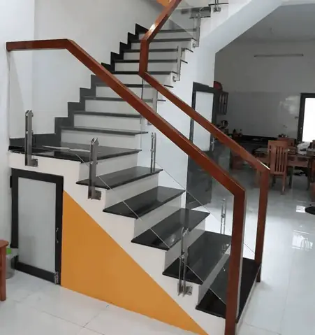 Các Mẫu Cầu Thang Kính Đẹp