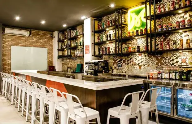 Cách Bố Trí Quầy Bar