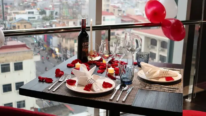 Cách Trang Trí Bàn Ăn Đơn Giản