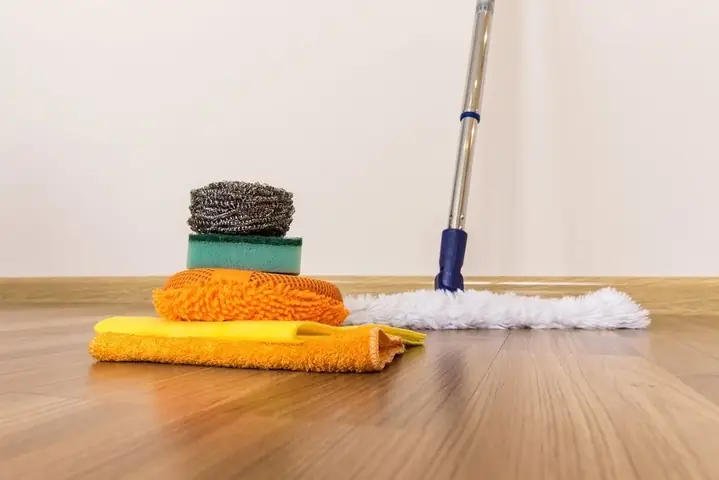 Cách Vệ Sinh Gỗ Công Nghiệp