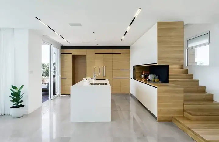 Cầu Thang Giữa 2 Phòng Ngủ