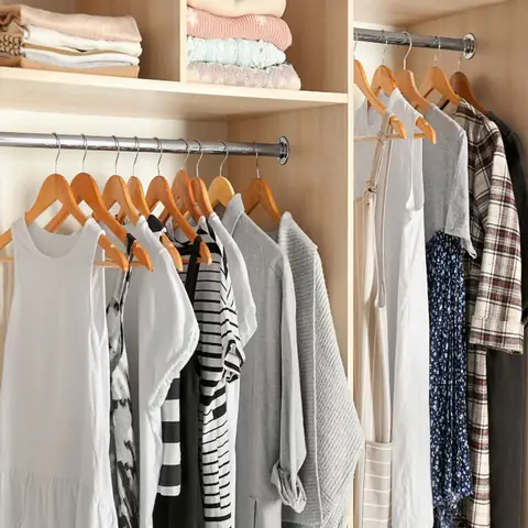 Chống Ẩm Mốc Cho Tủ Quần Áo