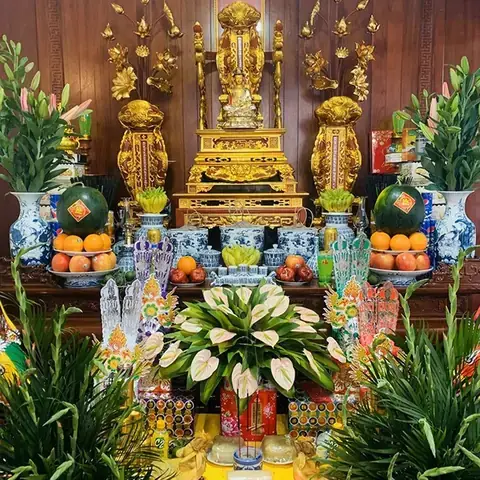 Chuyển Bàn Thờ Từ Tầng Trên Xuống Tầng Dưới