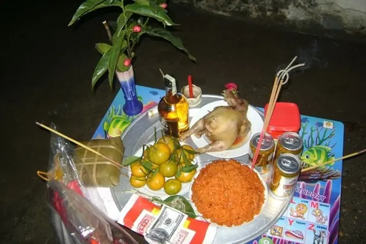 Có Nên Cúng Giao Thừa Ngoài Trời