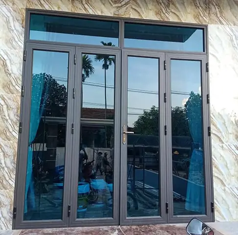 Cửa Chính Nhà Cấp 4