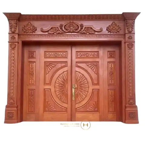 Cửa Gỗ 4 Cánh Mặt Tiền Đẹp