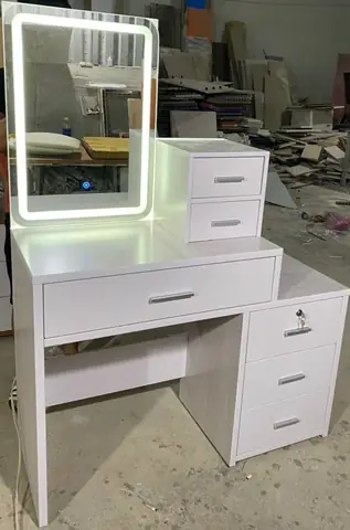 Đèn Bàn Trang Điểm Led