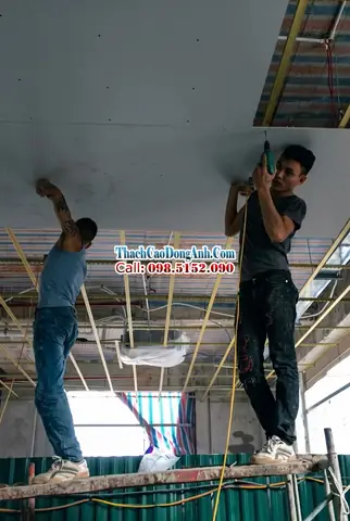 Làm Vách Thạch Cao Tại Hà Đông