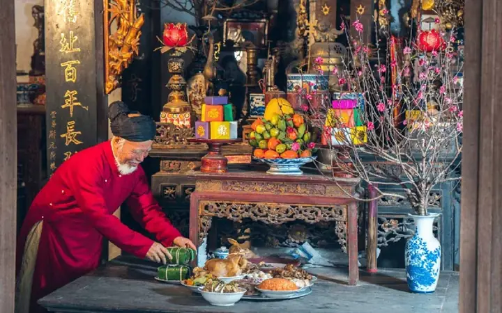 Lau Dọn Bàn Thờ Ngày Tết