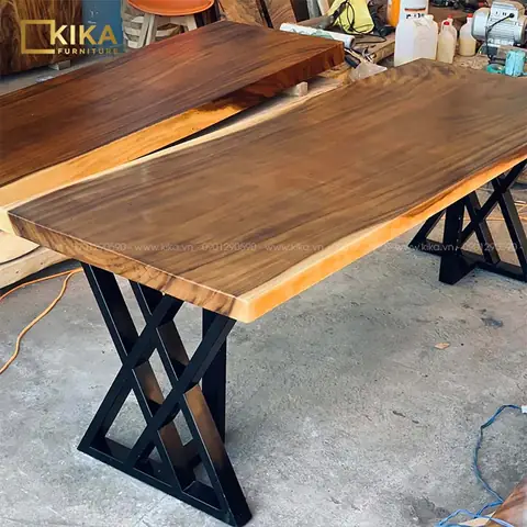 Mẫu Bàn Gỗ Chân Sắt