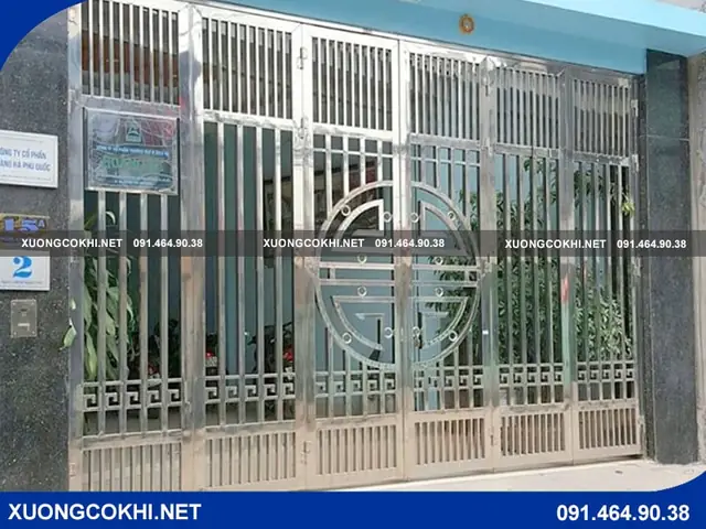 Mẫu Cửa Inox 6 Cánh Đẹp