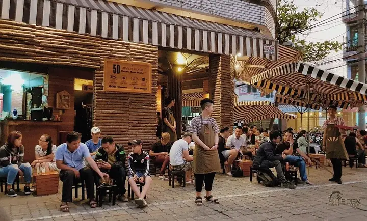Mẫu Quán Cà Phê Vỉa Hè Đẹp