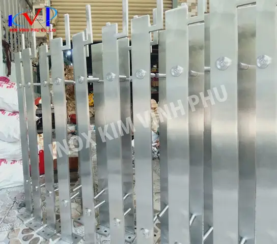 Mau Tru Lan Can Inox