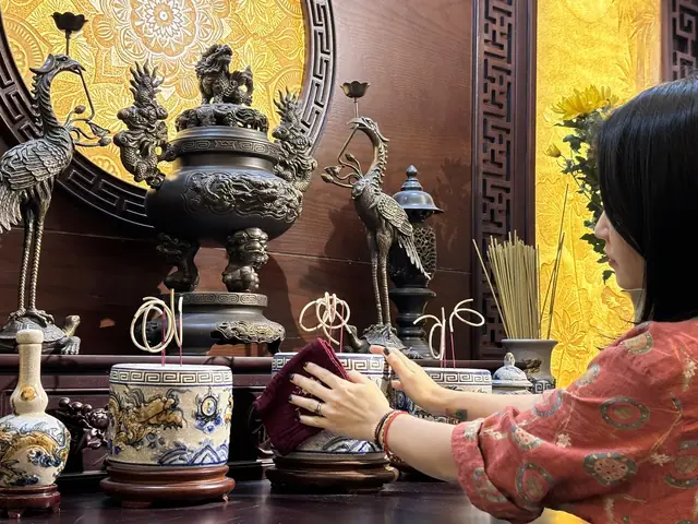 Ngày Đẹp Bao Sái Bàn Thờ Năm 2020