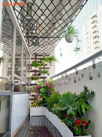 Phụ Kiện Trang Trí Ban Công