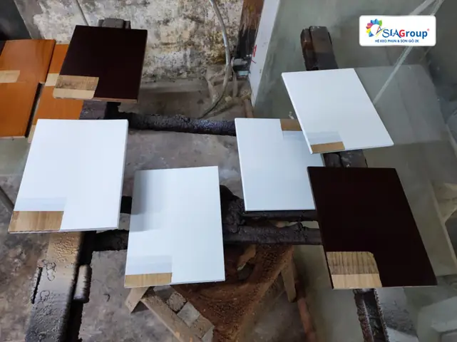 Sơn Lại Bàn Ghế Gỗ