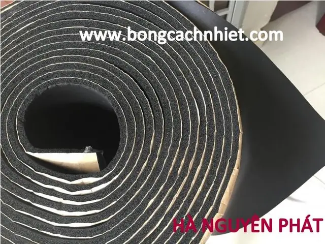 Tấm Cách Nhiệt Có Keo