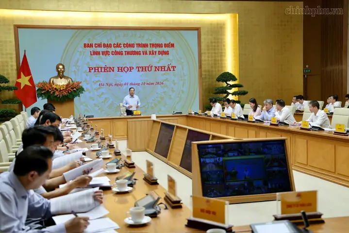 Thầy Phong Thủy Phạm Công Tiến