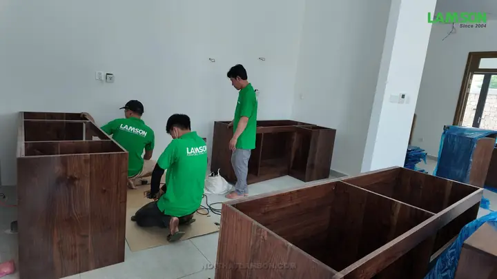 Thi Công Tủ Bếp Gỗ Tự Nhiên