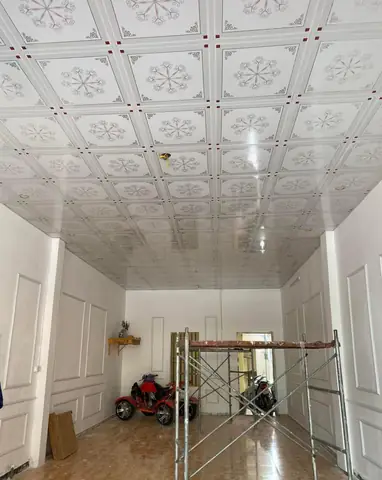 Trần Nhựa Loại Nào Tốt
