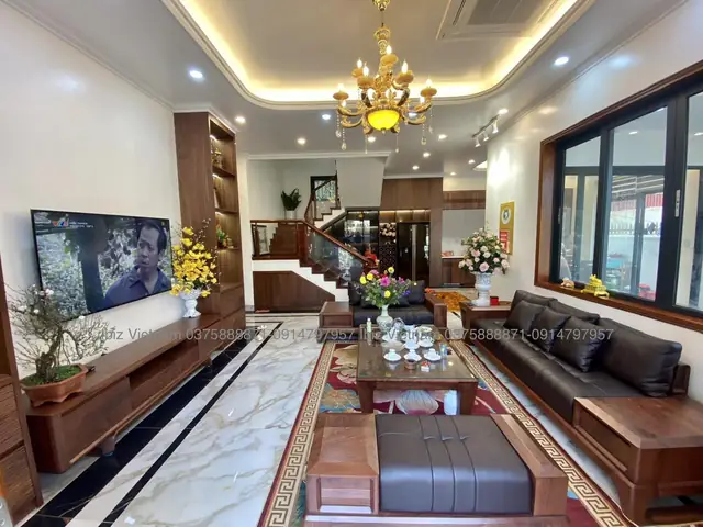 Trang Trí Phòng Khách Nhà Ống Bằng Gỗ