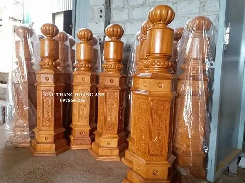 Trụ Cầu Thang Lục Lăng
