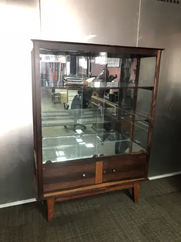 Tủ Ly Chén Bằng Gỗ